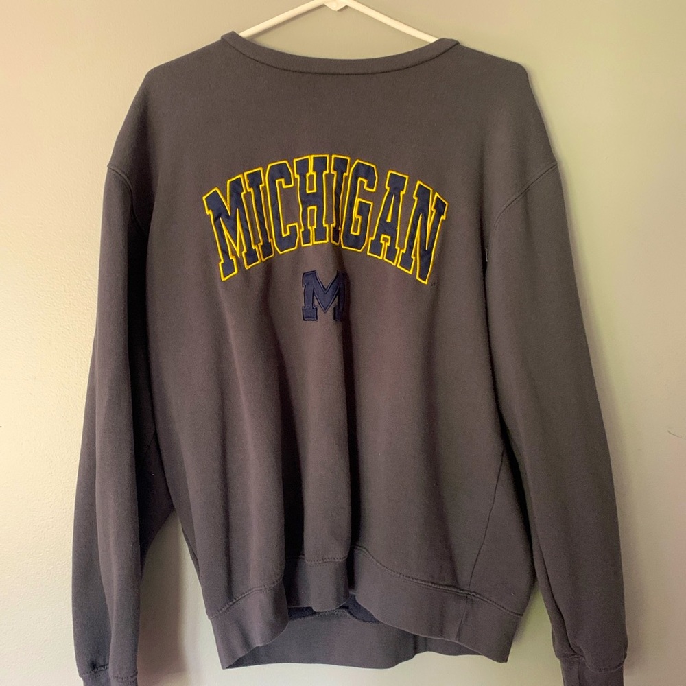 VINTAGE CREWNECK